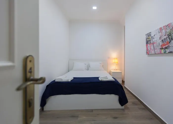 Flh Alameda بيت ضيافة *