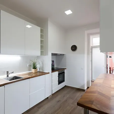 Pensión Flh Alameda *